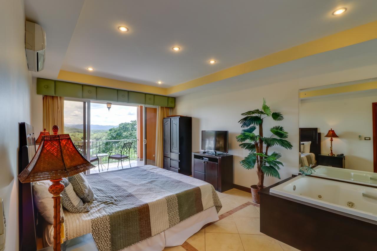 Naxos 15 Apartment Tamarindo Ngoại thất bức ảnh